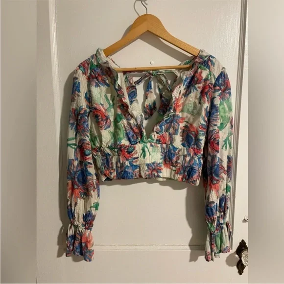 Anthropologie gathered cropped floral top - Picture 5 of 12